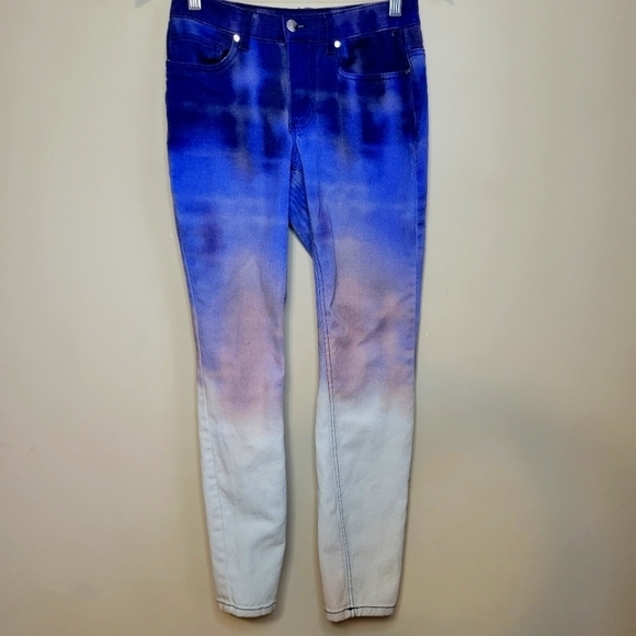 Venus Slim Fit Stretch Jeans Light Wash Light Pastel Floral Print Size 2 ladies - Picture 1 of 9